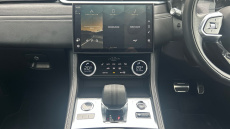 Jaguar F-Pace 2.0 D200 R-Dynamic SE 5dr Auto AWD Diesel Estate